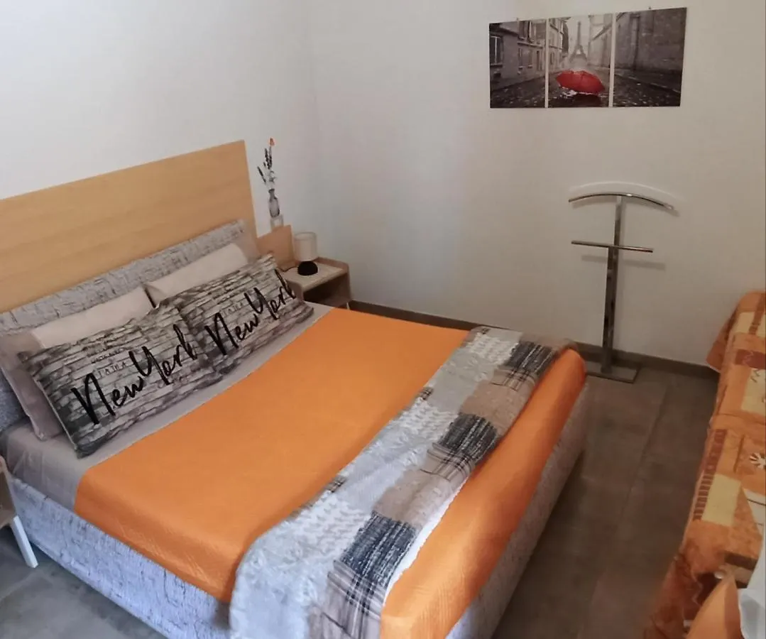 A Casa Di Donnie-Appartamento Con Parcheggio Iglesias